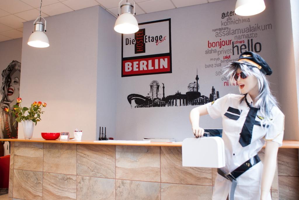 Hostel Die Etage East Berlin Bagian luar foto