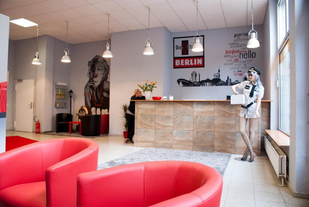 Hostel Die Etage East Berlin Bagian luar foto
