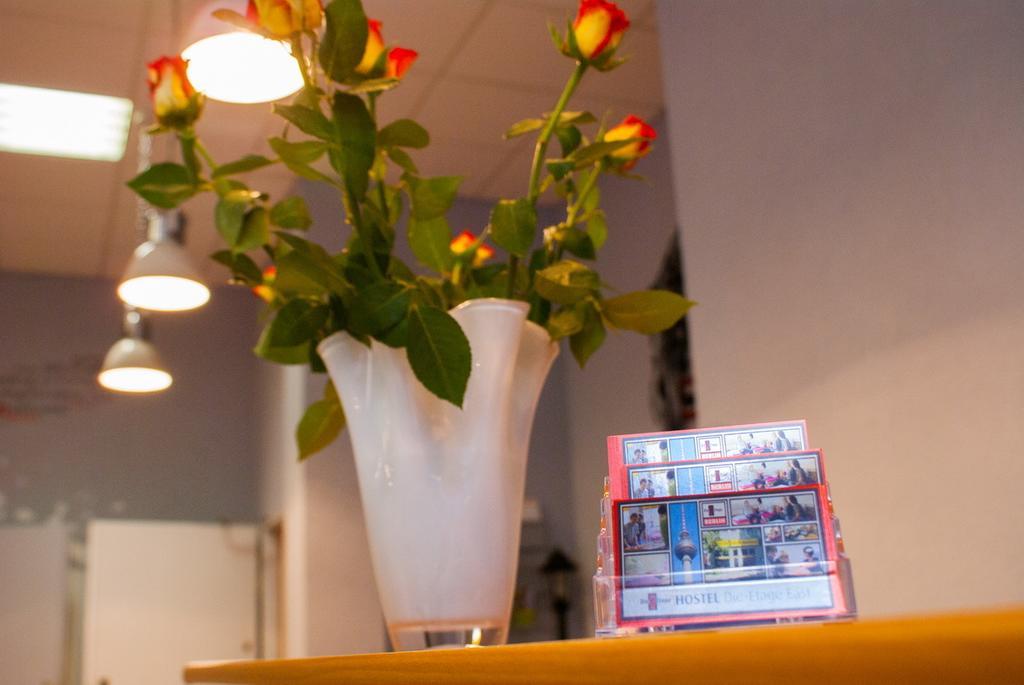 Hostel Die Etage East Berlin Bagian luar foto
